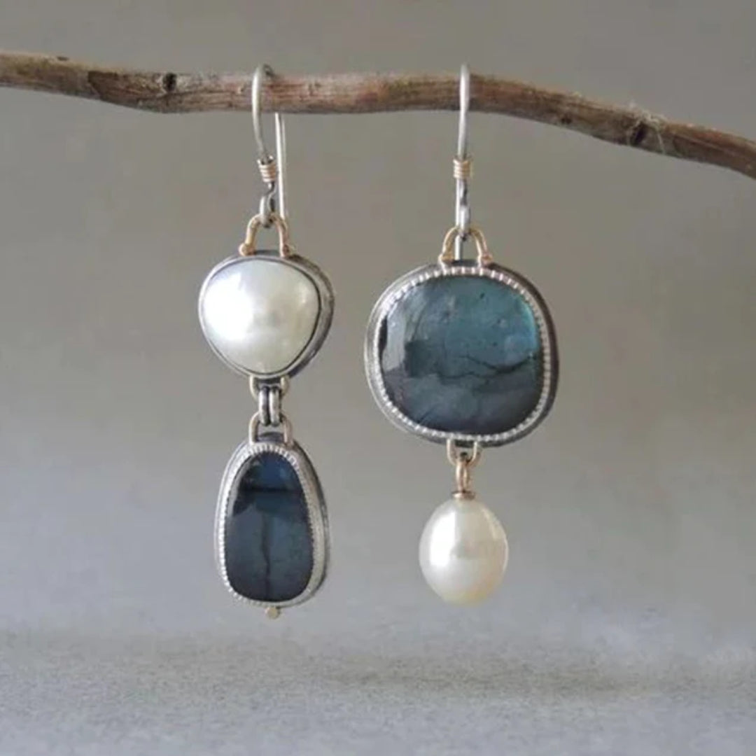 Myrelisse - WHISPER OF EMOTION EARRINGS