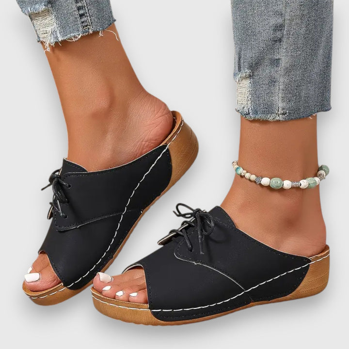 Thirza – Vintage Style Sandals