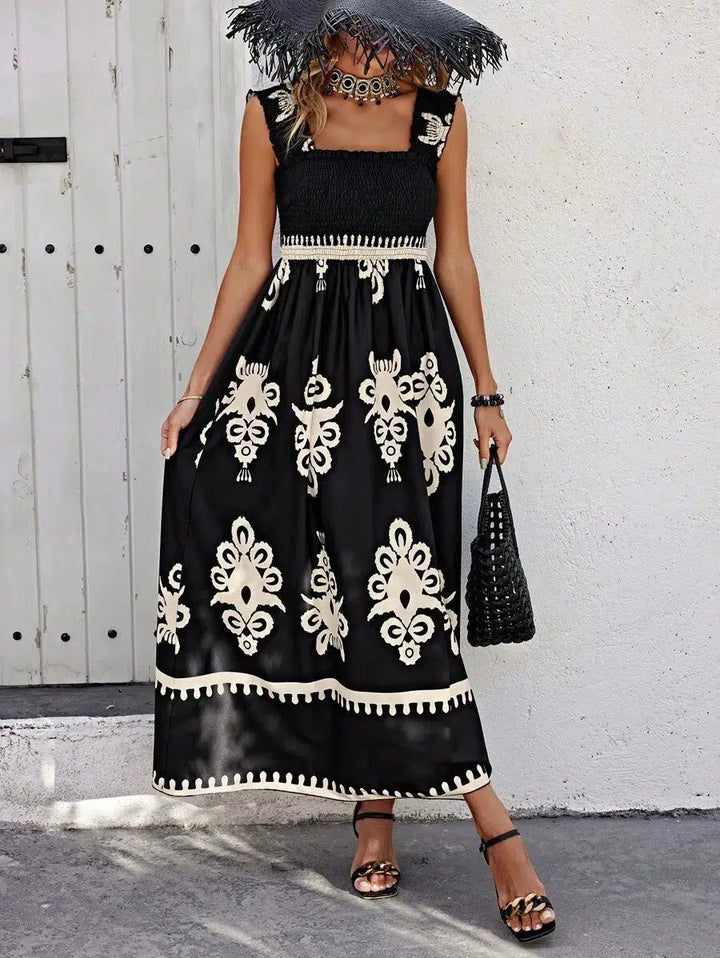 Jessirae - Elegant Sleeveless Square Neck Printed Dress for the Beach