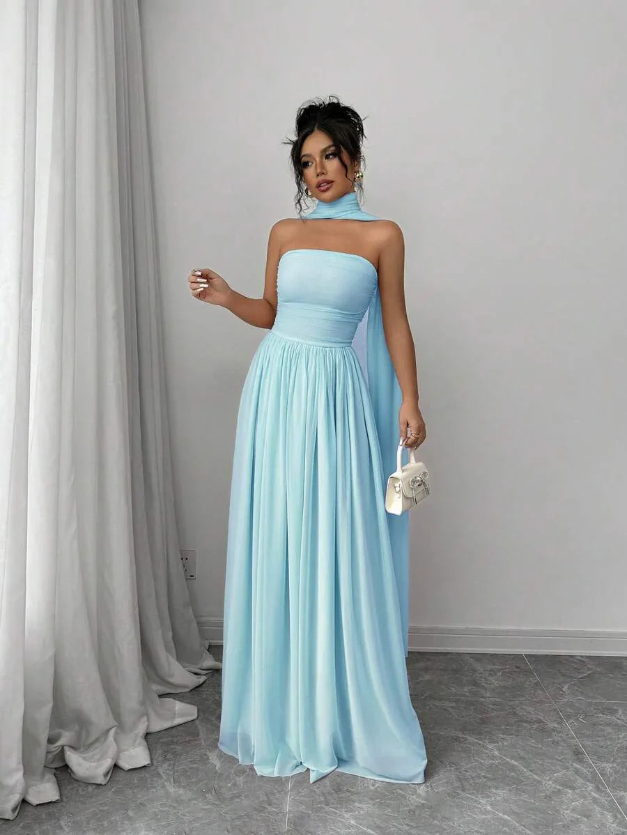 Stella - Sculpted Strapless Maxi-Kleid