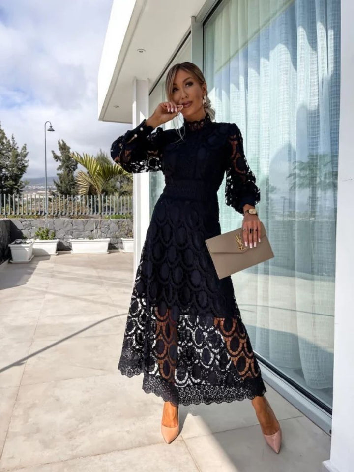 Louisa - Romantic Lace Dress