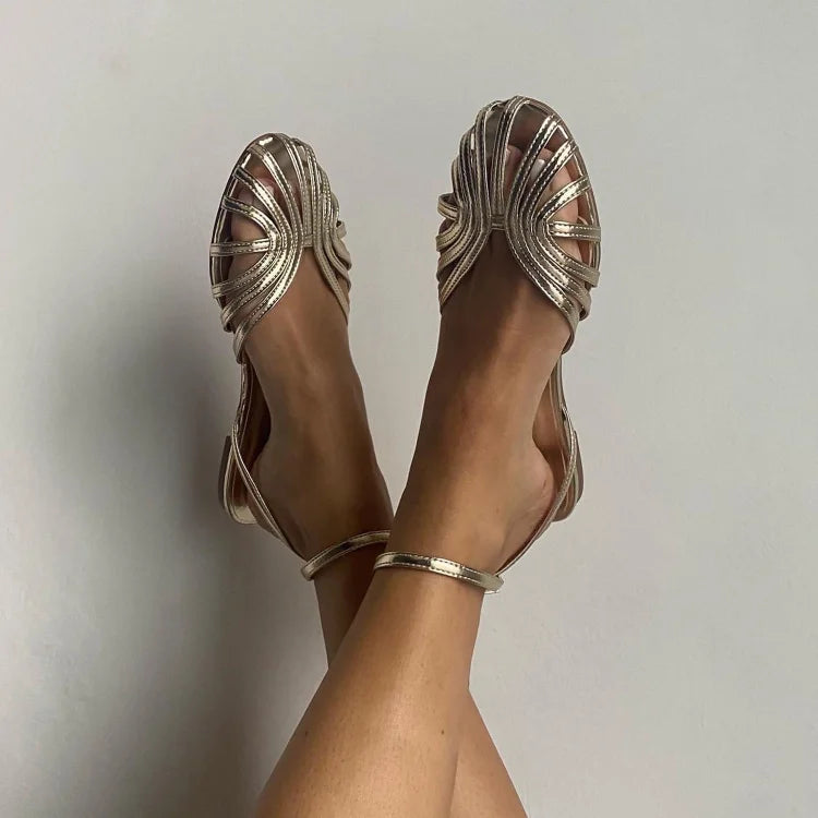 Ruby - Elegant flat woven sandals for a sophisticated look