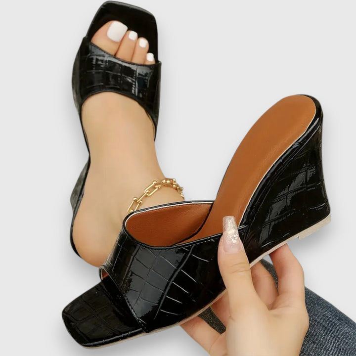 Olyssia – Wedge Sandals