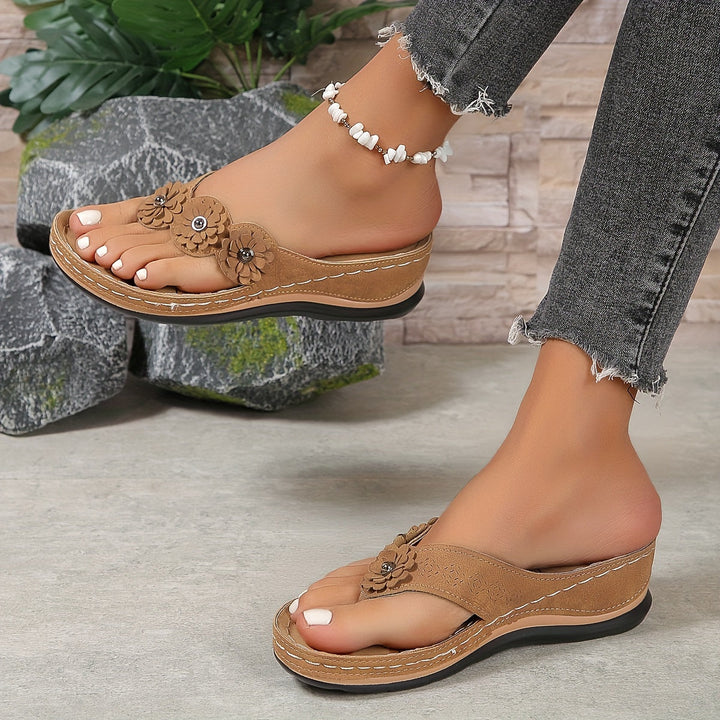 Daisy - Floral Comfort Wedge Sandals