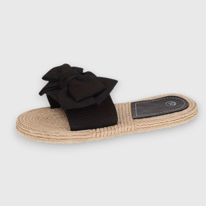 Saphyra – Flat Sandals