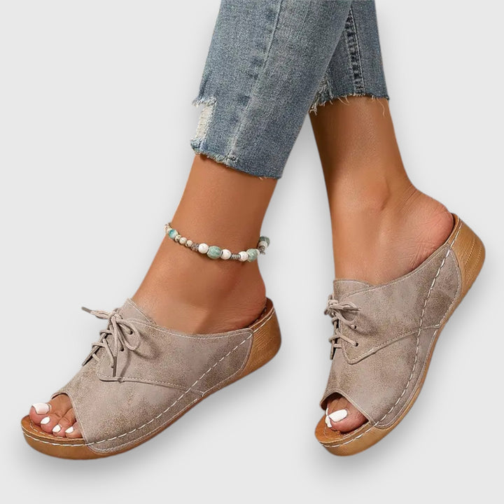 Thirza – Vintage Style Sandals