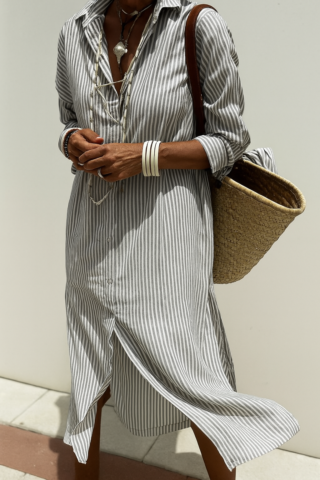 Manon | Light Elegance with Stripes