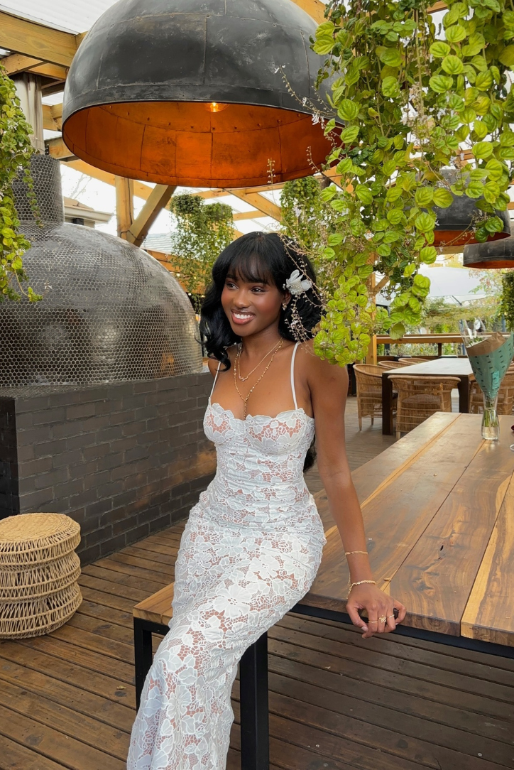 Hailynra - Lace Maxi Dress