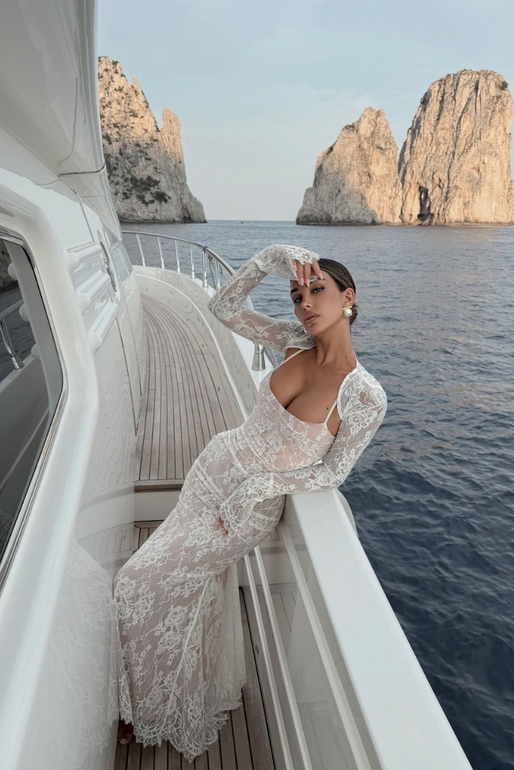 Alice - Lace Maxi Dress