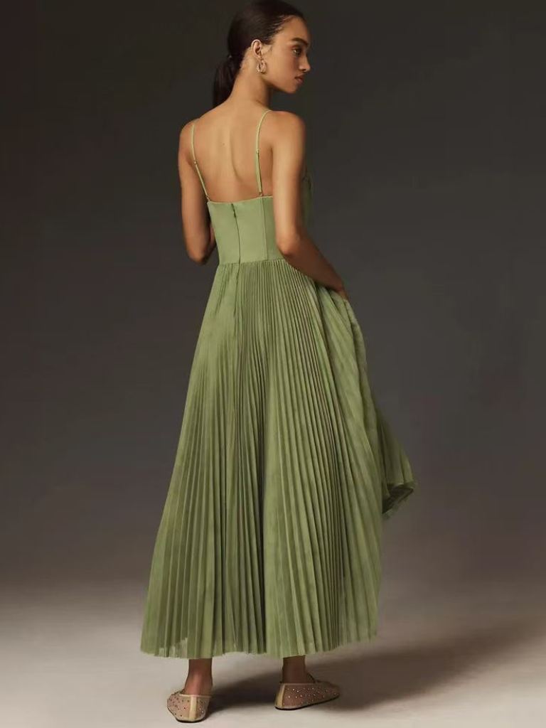 Cadence - Romantic pleated dress