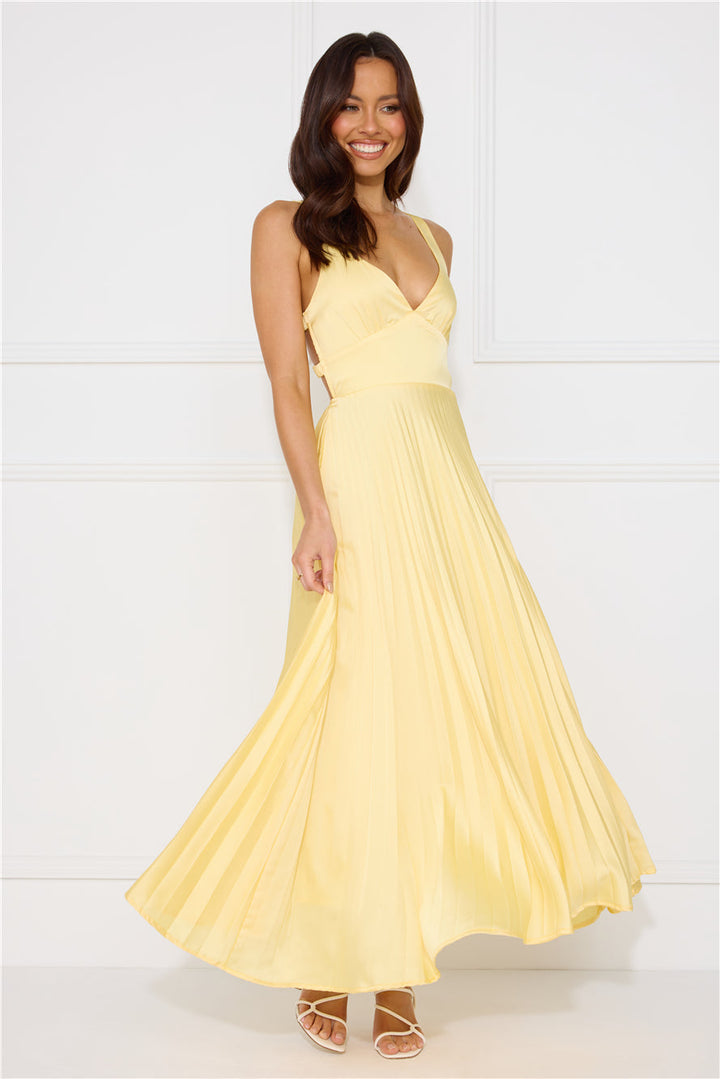 Thaliraea - Pleated V-Neck Maxi Dress