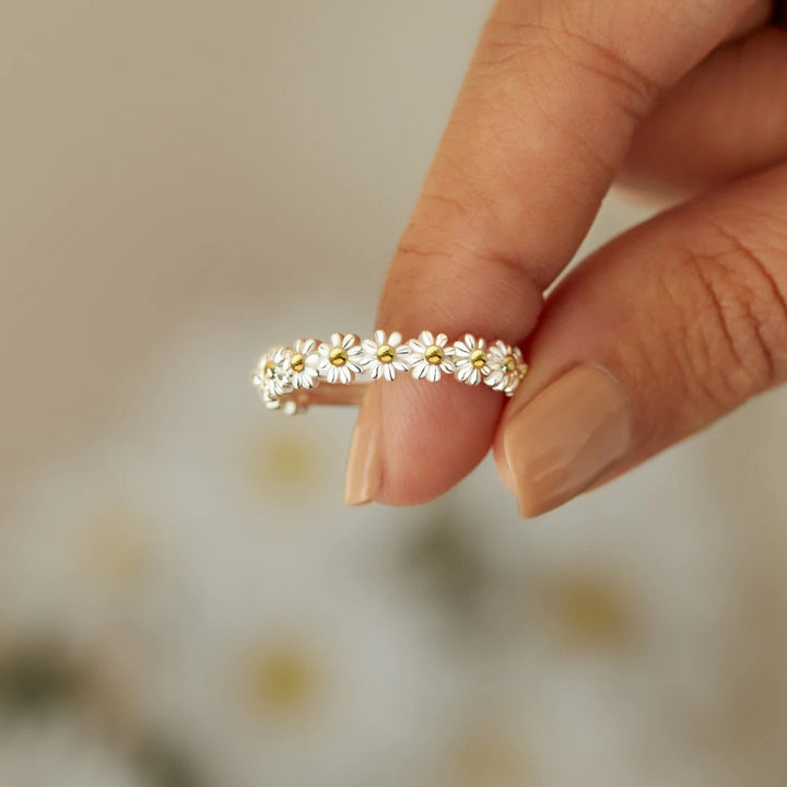 Aelivra - WHISPERS OF BEAUTY RING