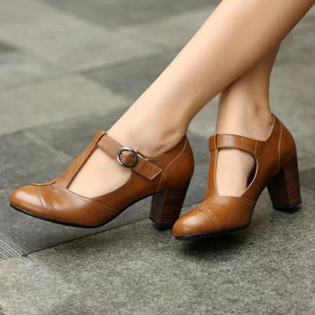 Jordana - Elegant T-bar pumps with low heel for a refined look