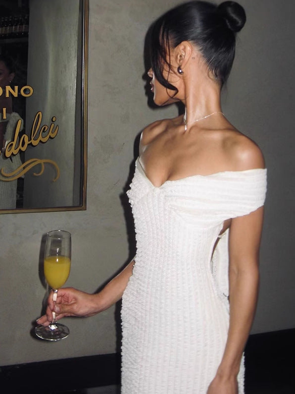 Ulyria - Elegant Backless Maxi Dress