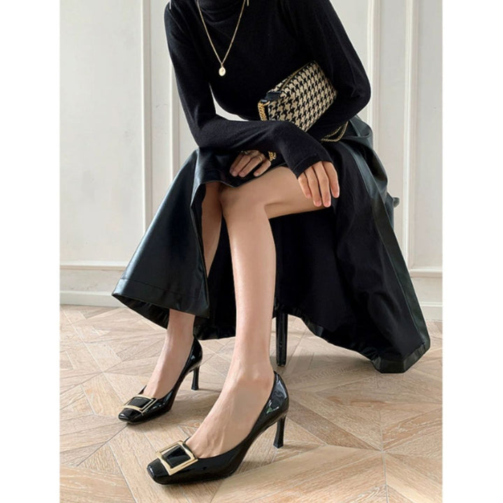 Mia - Elegant sandals with square toes and medium heels for a refined style