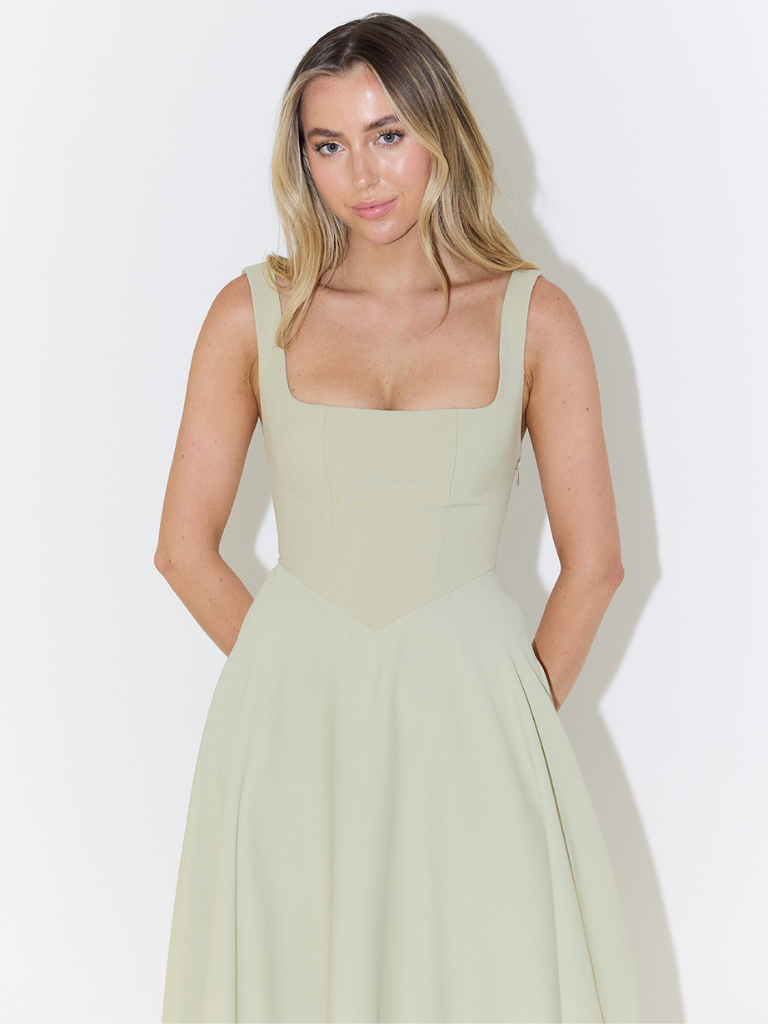 Jade - Anmutiges Midi-Kleid