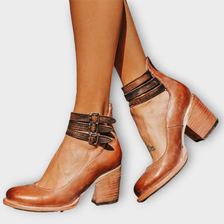 Ellyra - Comfortable and Stylish Orthopedic Shoe