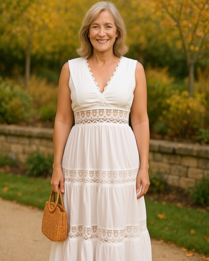 Celine – Elegant Lace Dress