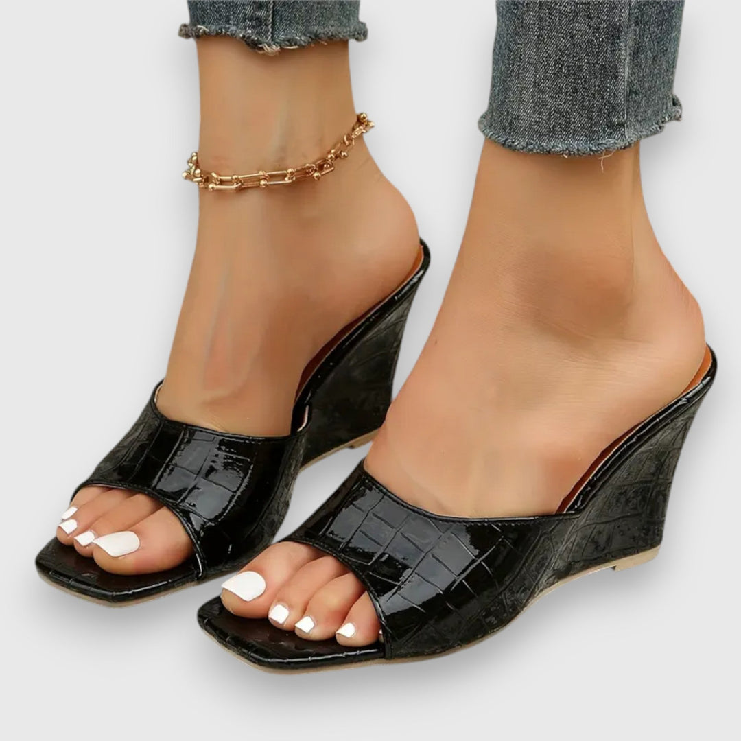 Olyssia – Wedge Sandals