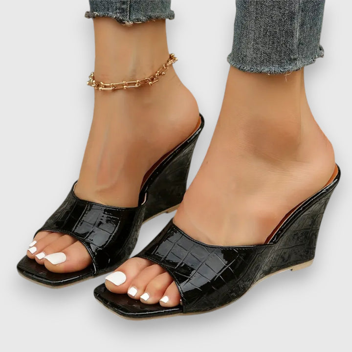 Olyssia – Wedge Sandals