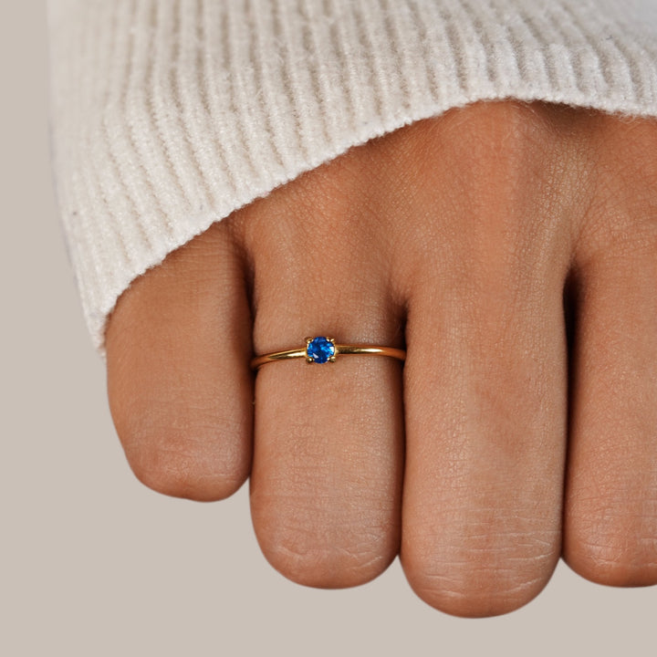 Birthstone gold rings