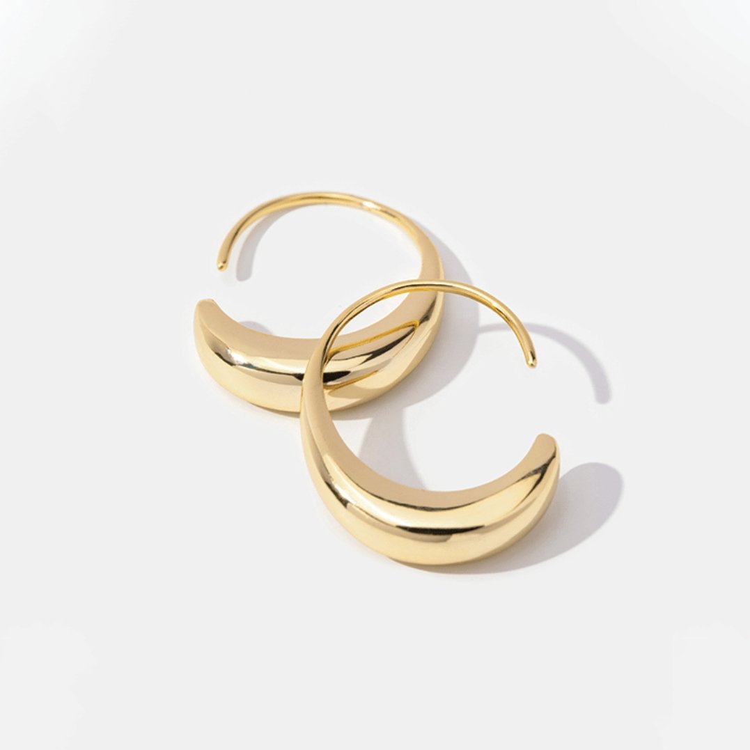 Knotted gold and freshwater pearl earrings