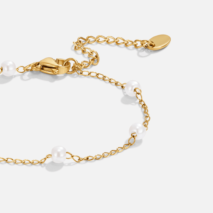 Nura freshwater pearl bracelet