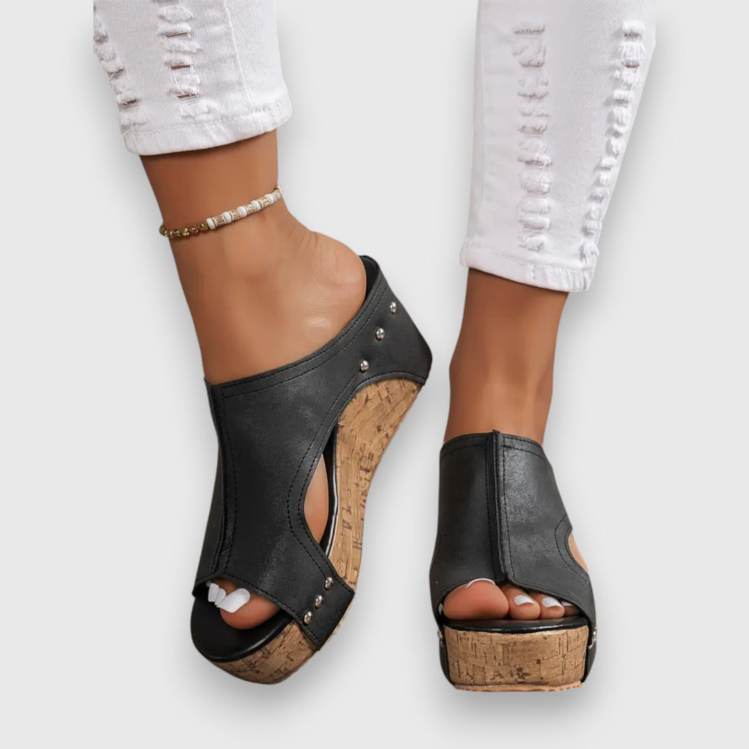 Vionna – Wedge Sandals