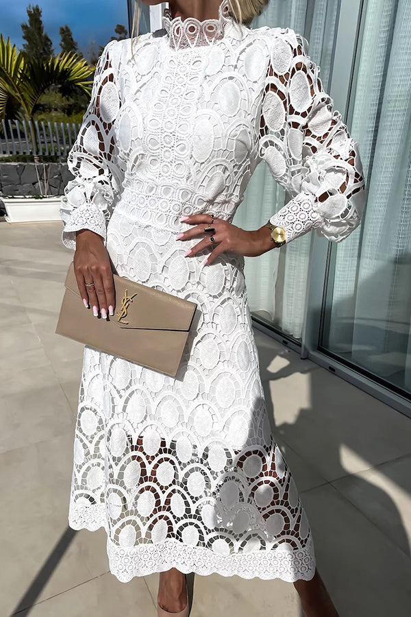 Louisa - Romantic Lace Dress