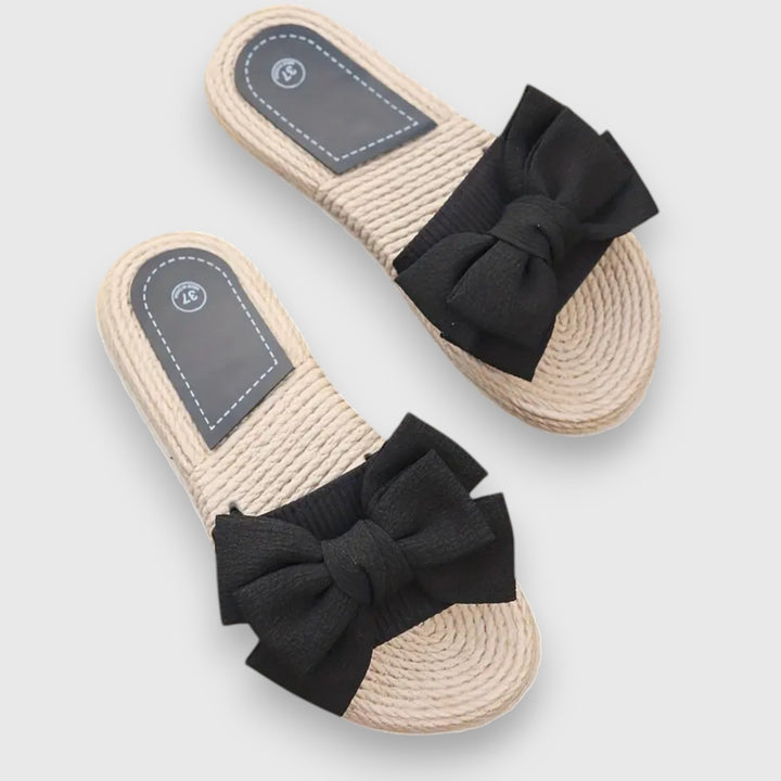Saphyra – Flat Sandals
