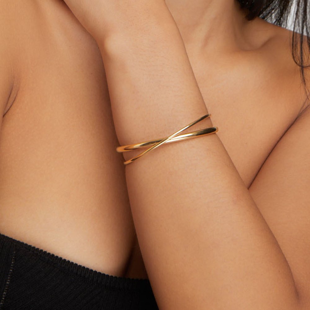 Golden twist bracelet