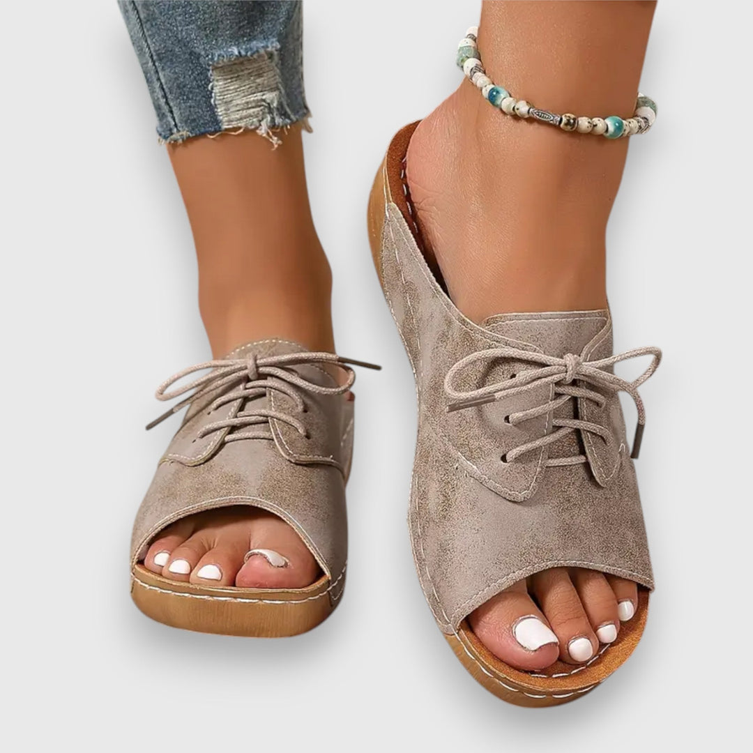 Thirza – Vintage Style Sandals