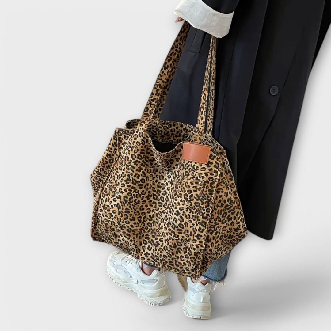 Vionara - Elegant Leopard Print Canvas Shoulder Bag