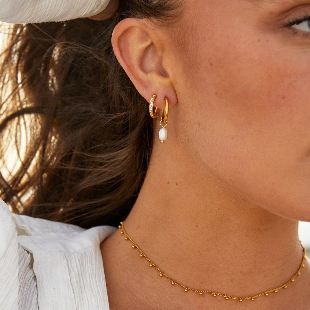 Bella freshwater pearl earrings