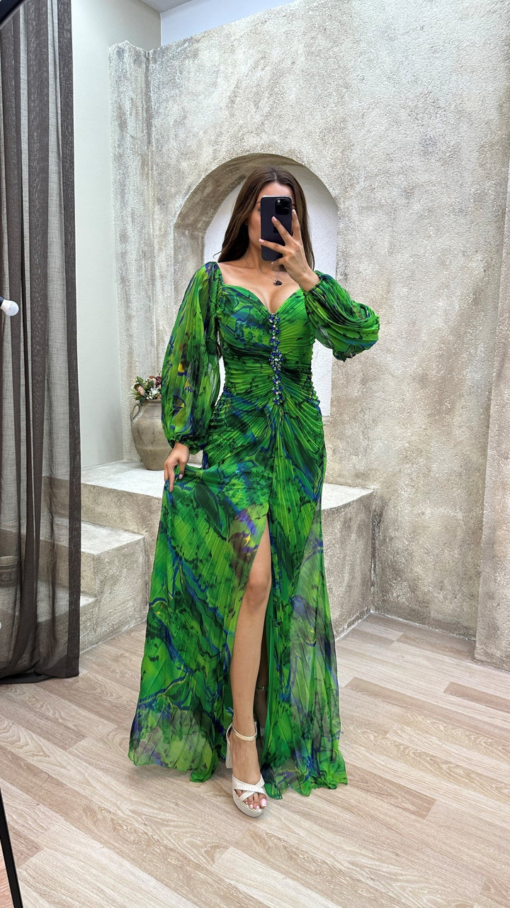 Leah - Elegant Dress with V-Neck