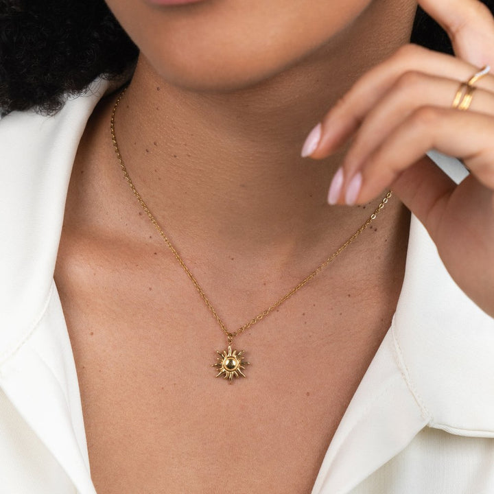 Golden sunray necklace