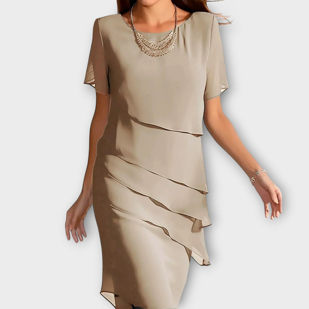 Ashira - Dress covering the belly