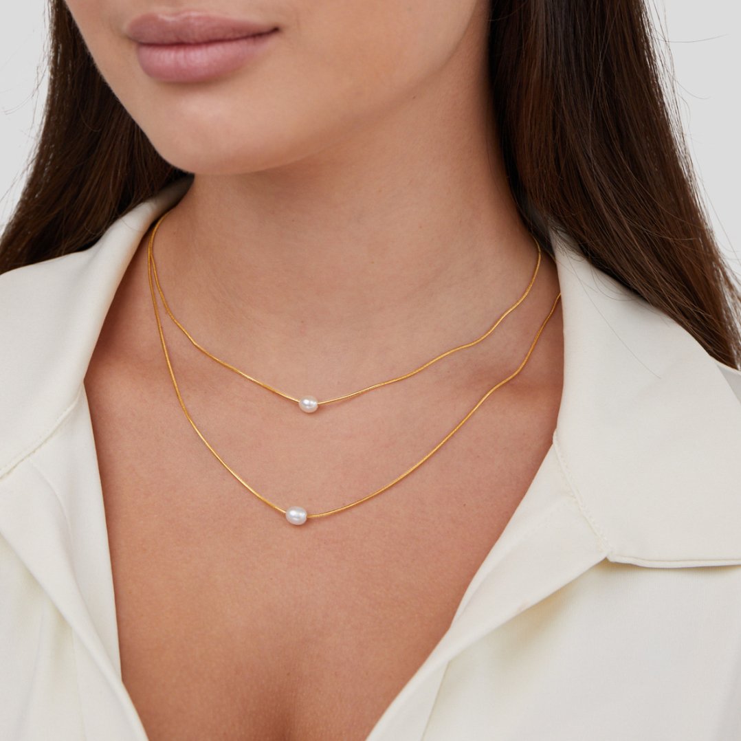 Layered necklace with freshwater pearls