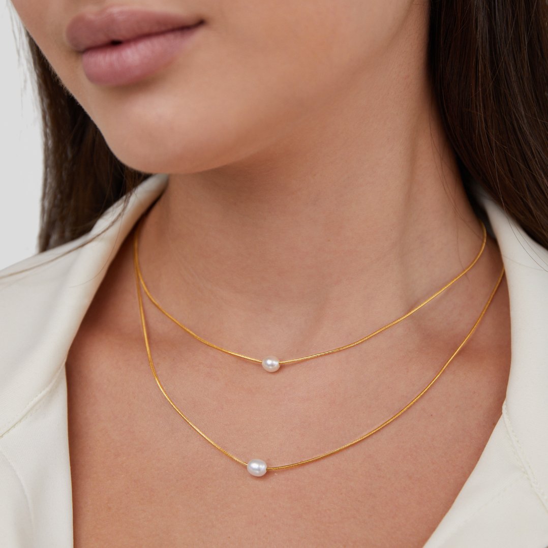 Layered necklace with freshwater pearls