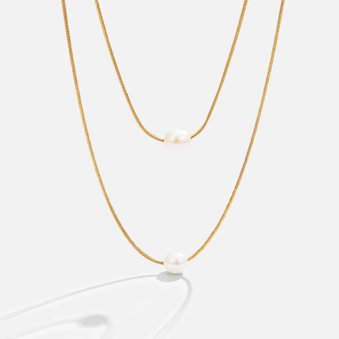 Layered necklace with freshwater pearls