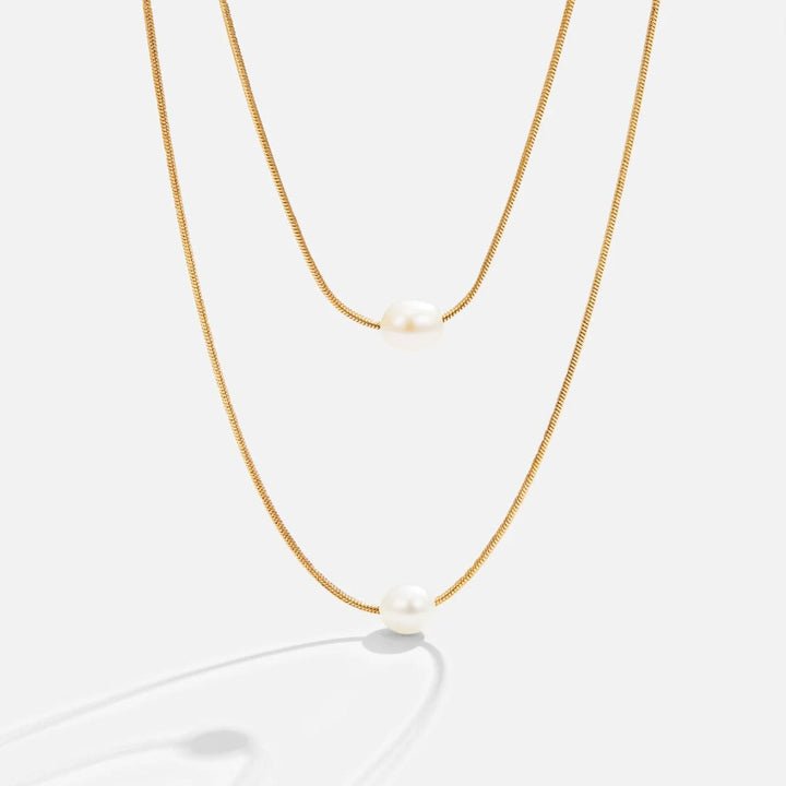 Layered necklace with freshwater pearls