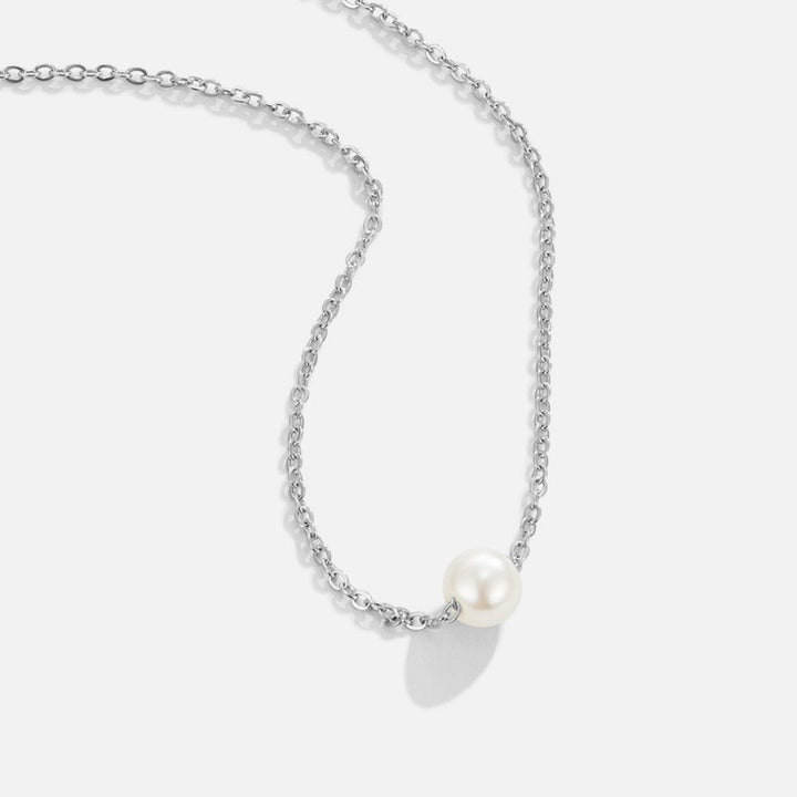 Solitaire silver pearl necklace