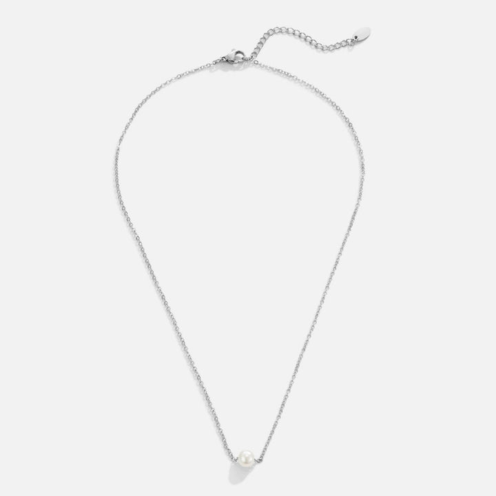 Solitaire silver pearl necklace